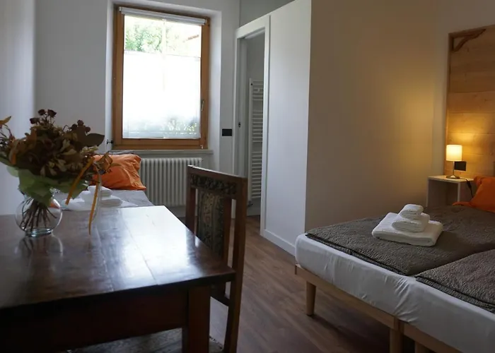 Al N°5 住宿加早餐酒店 特伦托